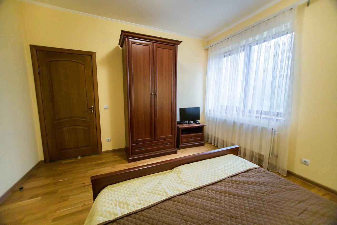 Пори Року Guest House Sinyak  Exterior photo